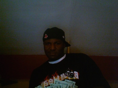 hustleheavy's profile picture. 