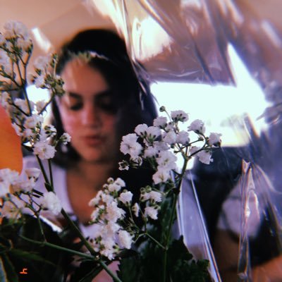 Keylin0_0's profile picture. "She is clothed with strength and dignity; she can laugh at the days to come." Proverbs 31:25