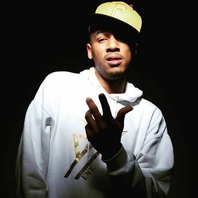 youngtanna's profile picture. Young Tanna, Business Owner of YTEntertainment 
follow the link below 👇👇👇