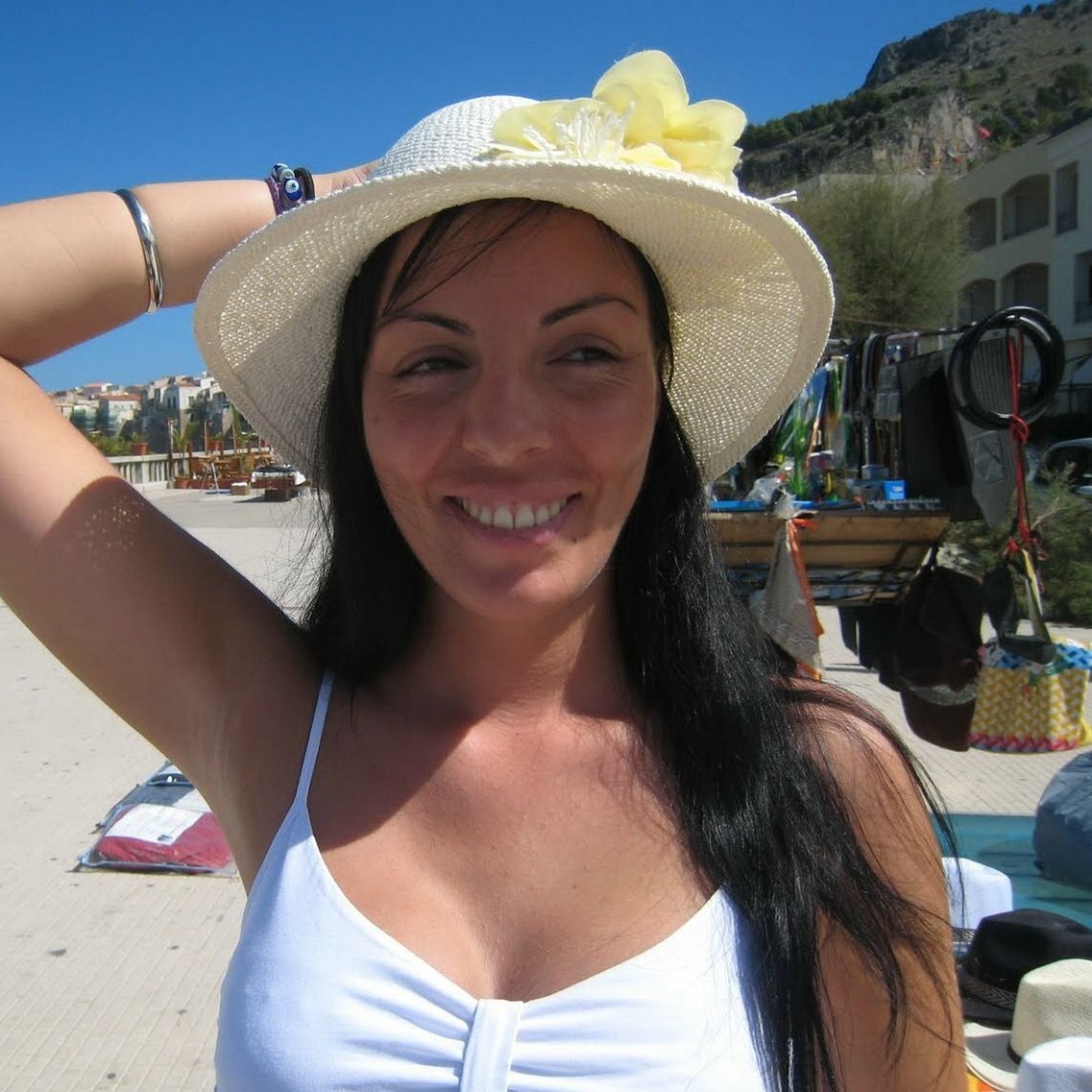 lusholka's profile picture. #followback #followme #crypto