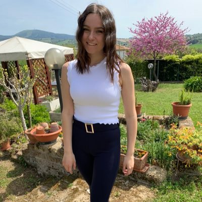 JenniferBadalo2's profile picture. #SBLab19 Unimc student ✍️ Beni Culturali e Turismo 🤯 21 anni😊