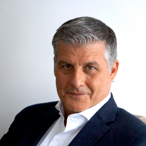 Accompagner les dirigeants d'entreprise dans la mise en place de l'organisation et des hommes nécessaires à leur réussite.