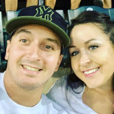 AaronHughlett's profile picture. Just here to talk shit about sports