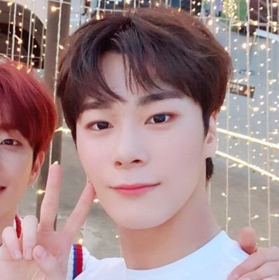 MOONBIN_COM Profile Picture