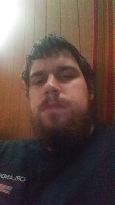 I'm a 21 year old that like's to play video games and have a good time