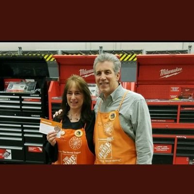 Forever Orange-Home Depot
Project Specialist Conquering Long Island, one service at a time! Tweets are my own and do not reflect the views of the Home Depot!