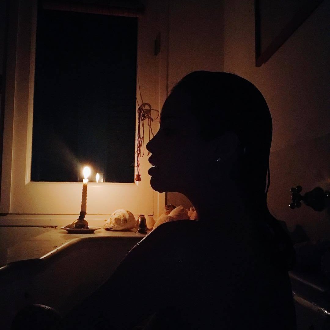 valesprua's profile picture. 