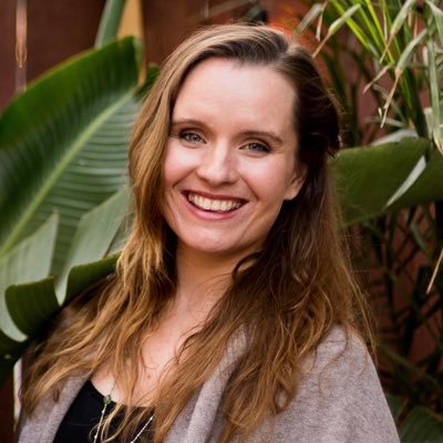 Energy Medicine Practitioner & Teacher. Founder & Creatrix of The Radical Healers Ecosystem ✨