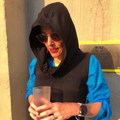 Fatjan's profile picture. Marathon running lawyer mum likes wine and toast.