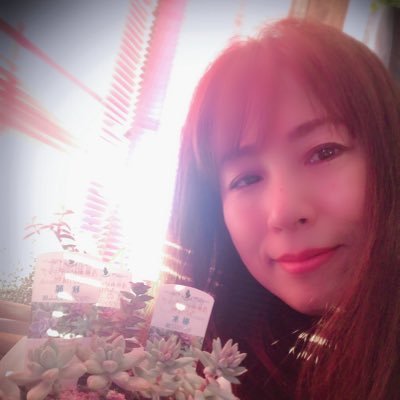 emily_venusta's profile picture. JAMHA公認メディカルハーブコーディネーター／ハーブ＆ライフコーディネーター。JSG公認ハーブコーディネーター／ハーブ学習指導員。好きなものは香水、石鹸、アロマオイルなどいい香りのもの, チョコレート。