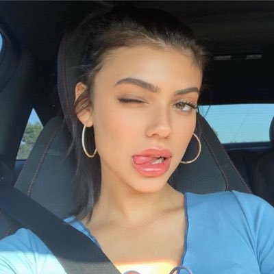 rpwithro's profile picture. ro’ pour les intimes.