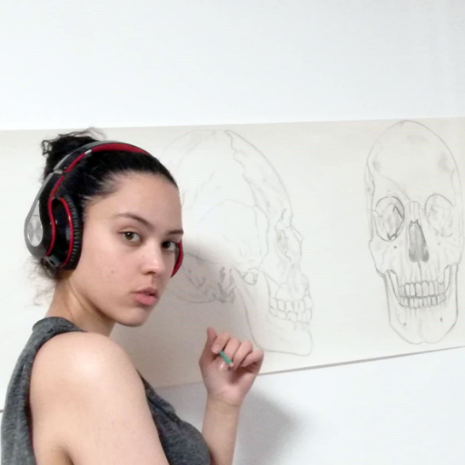 Estaba explorando los límites de la realidad, eso era todo, simple curiosidad.