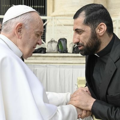 sacerdote católico de Irak