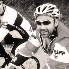 floorsandonbike's profile picture. 