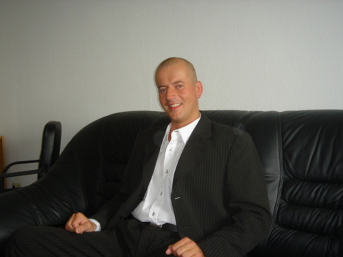 43 Jahre alt.