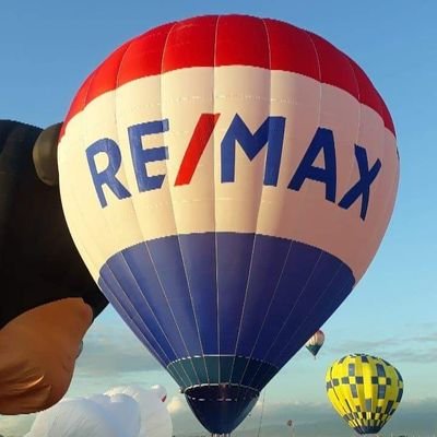 Realtor with RE/MAX Capital.