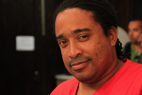 sou muito louco e adoro reggae jah rastafári e ae mann