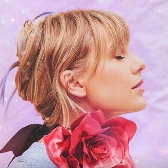 tayscoolchick's profile picture. Somewhere between: BOS, MA ➡️ PVD, RI