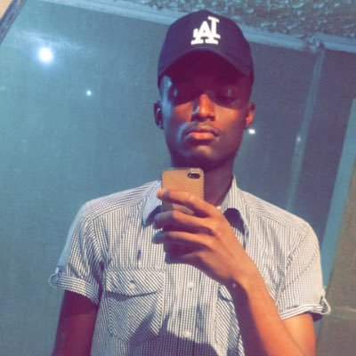 kalomboLeonard7's profile picture. Je pense comme un génie