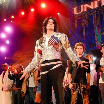 Michael Jacksonの大ファンです。敬愛しています。アニヲタです。音楽はMJはもちろんのことものまねレパートリーの方々の音楽を聞きます。ポジティブです。 特技はMJダンスと歌ものまねです。レパートリーは男性女性昭和平成と様々です。キラキラドキドキしてます やりたいこと最優先です。MJ forever