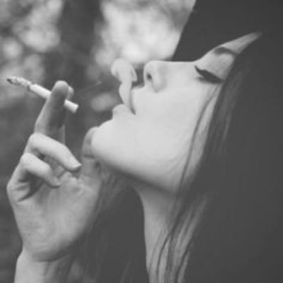 levomina's profile picture. 🤪