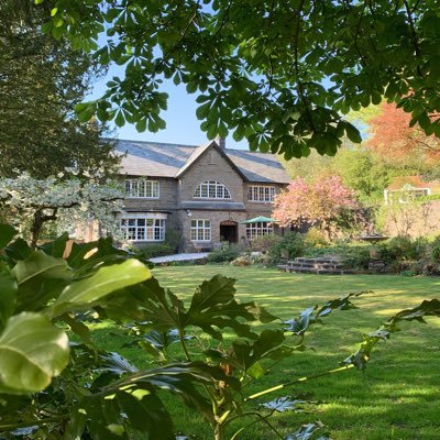 5* Visit Wales rated Boutique B&B in a beautiful Arts & Crafts style house with stunning gardens.