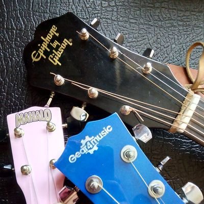 ErinBeth18's profile picture. (They/them)
Ig. @erin_the_techie
🎸🎹🎚🚇❤️