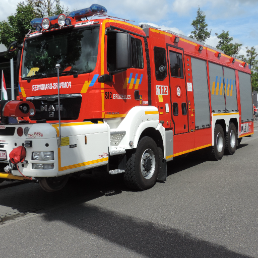 Photos et vidéos des services de secours comme les véhicules des #Pompiers, du #SAMU #SMUR, des ambulances, principalement en région Hauts-de-France.