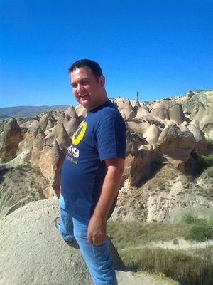 MertYIL71448211's profile picture. kartal