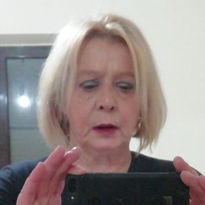 cosa posso dire di me che prima mi sentivo sola e trista ma da quando ho accettato Gesù nella mia vita tutto e cambiato.