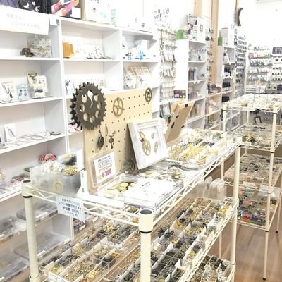 ハンドメイド屋さん⸜❤︎⸝‍　0206 🍁✨ @kaede_accessory スターフラワーのシリーズ、ハート