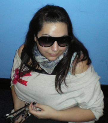 GillUK's profile picture. Shortarse