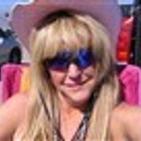 Teresa McFarland - @Teresaistweetin Twitter Profile Photo