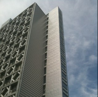 tad_u_bk's profile picture. 自分が気になったことを、勝手気ままにつぶやきます。
“唯野“おっさんですが、気力は２０代のつもり。天文小僧は、大人になっても、宇宙おたくのまま。
転んでも、手ぶらでは起き上がらず、上を眺めて生きたし。