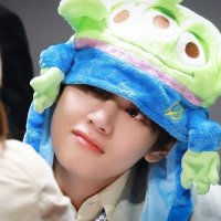 Acha (@dimensimu) 's Twitter Profile