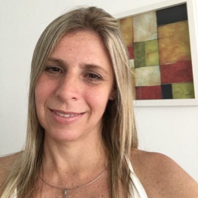 Bia25302337's profile picture. 