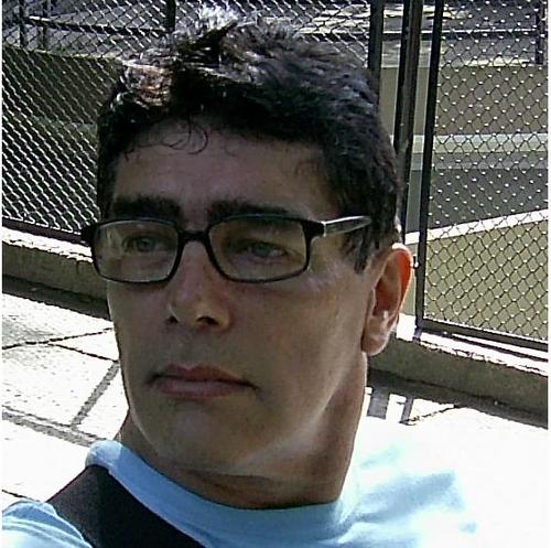 Professor por opção, direita por convicção.
E digo: Brasil acima de tudo e
Deus acima de todos! 🇧🇷♥️
