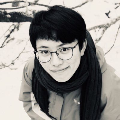 earowang's profile picture. she/her