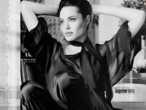 PARNITACHAUHAN's profile picture. 