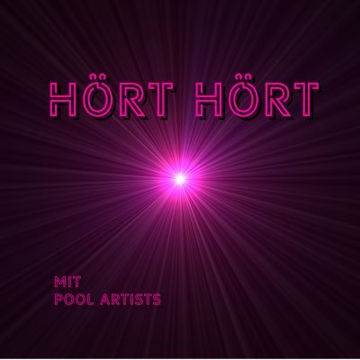 Hört Hört - mit @mariajlorenz. Der Podcasts-Podcast. Maria hört ALLE Podcasts und erzählt euch davon.