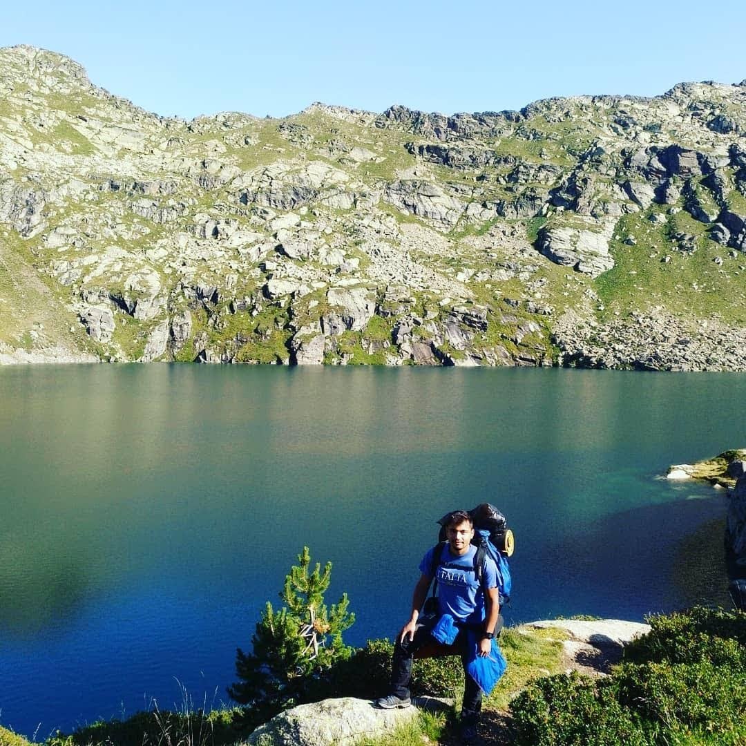 Ambientòleg al peu de les Gavarres