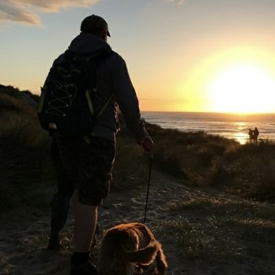 Amateur metal detectorist.
Loves a nice walk on the beach with family and the dog.