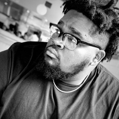 Coach Goose Gibson. @LHS_Bulldog1 Offensive Line Coach. #ISkillU #HawgsU #GOD1st #YCA Lane College ‘14 🐉HBCU. Black Man With A Masters. Strayer U ‘19 🎓🙏🏿
