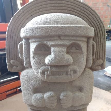 Católico; he encontrado el tesoro, estoy tratando de vender todo.