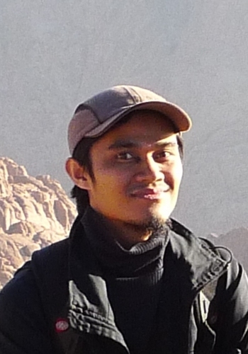Arabic translator | teacher | bookslover | محب العلم والعلماء | kelana cahaya tour|  رحالة إلى ثلاث وعشرين دولة | contact:risyan.journalist@gmail.com