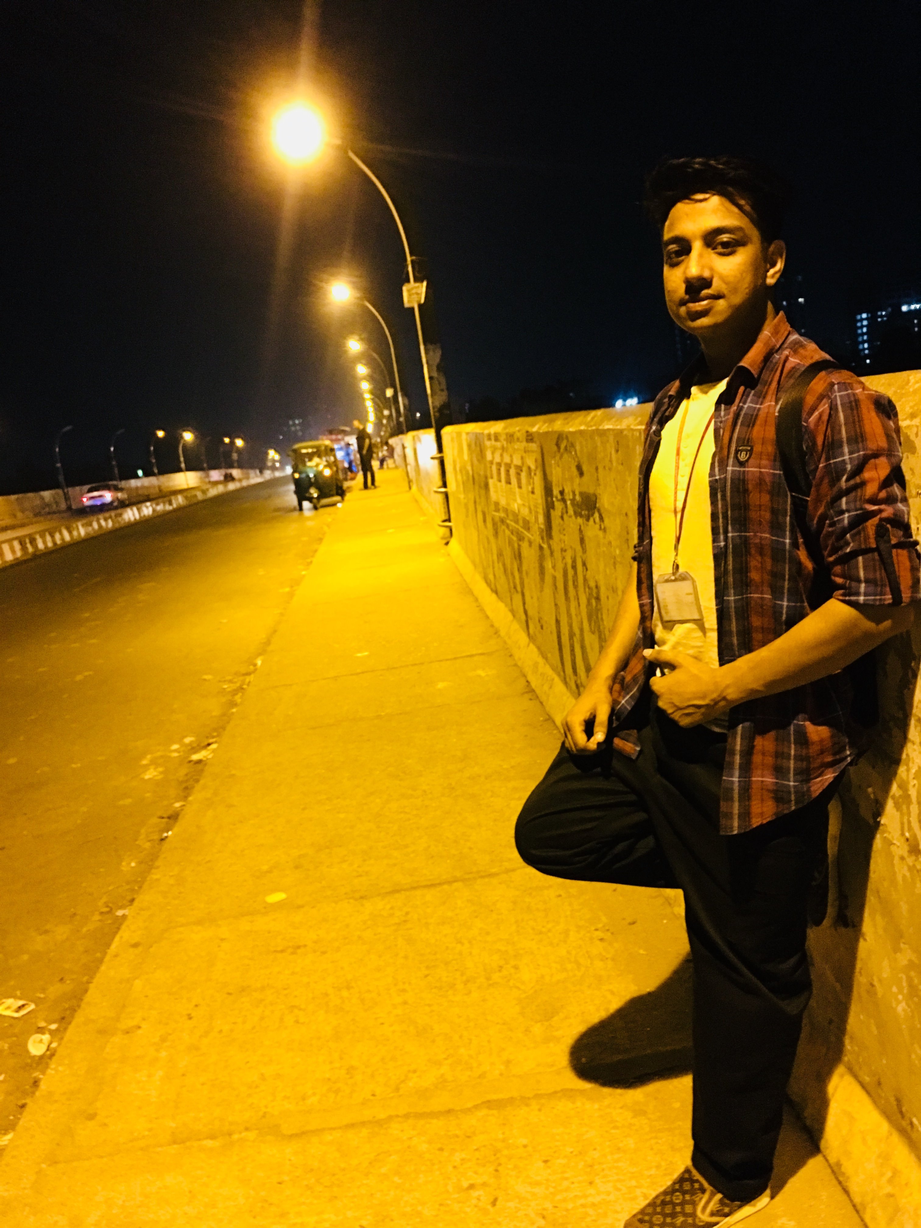 chy_tahsan's profile picture. 