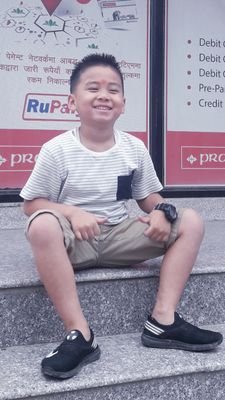 m0M2jQrGflbbGZz's profile picture. life is hard