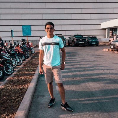 _sirjhet's profile picture. P O G I