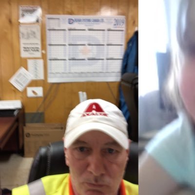 Les86399965's profile picture. Born in Canada