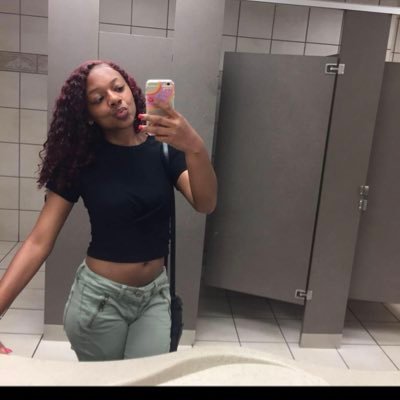 if it ain’t about money don’t talk to me PERIODTT 💅🏽
